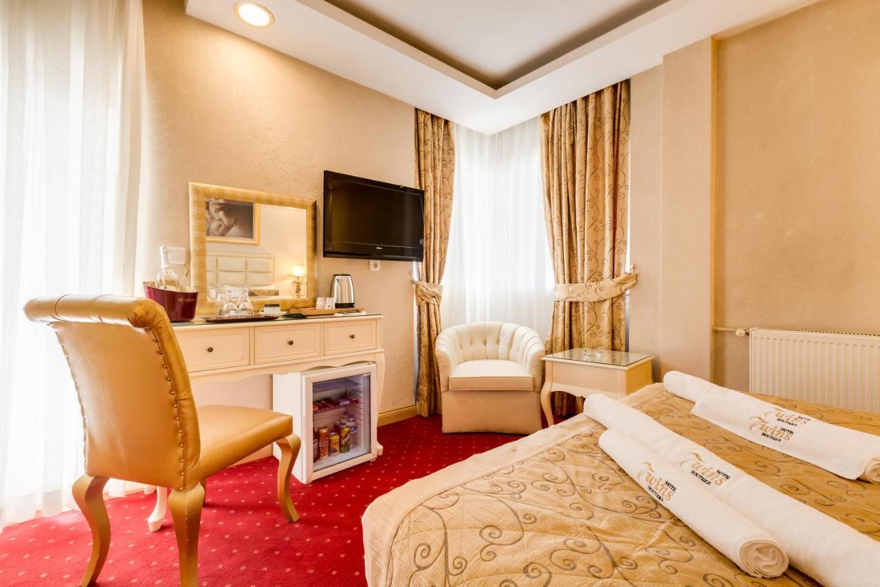 Twins Hotel 3*