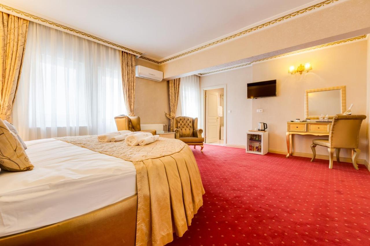 Twins Hotel 3*